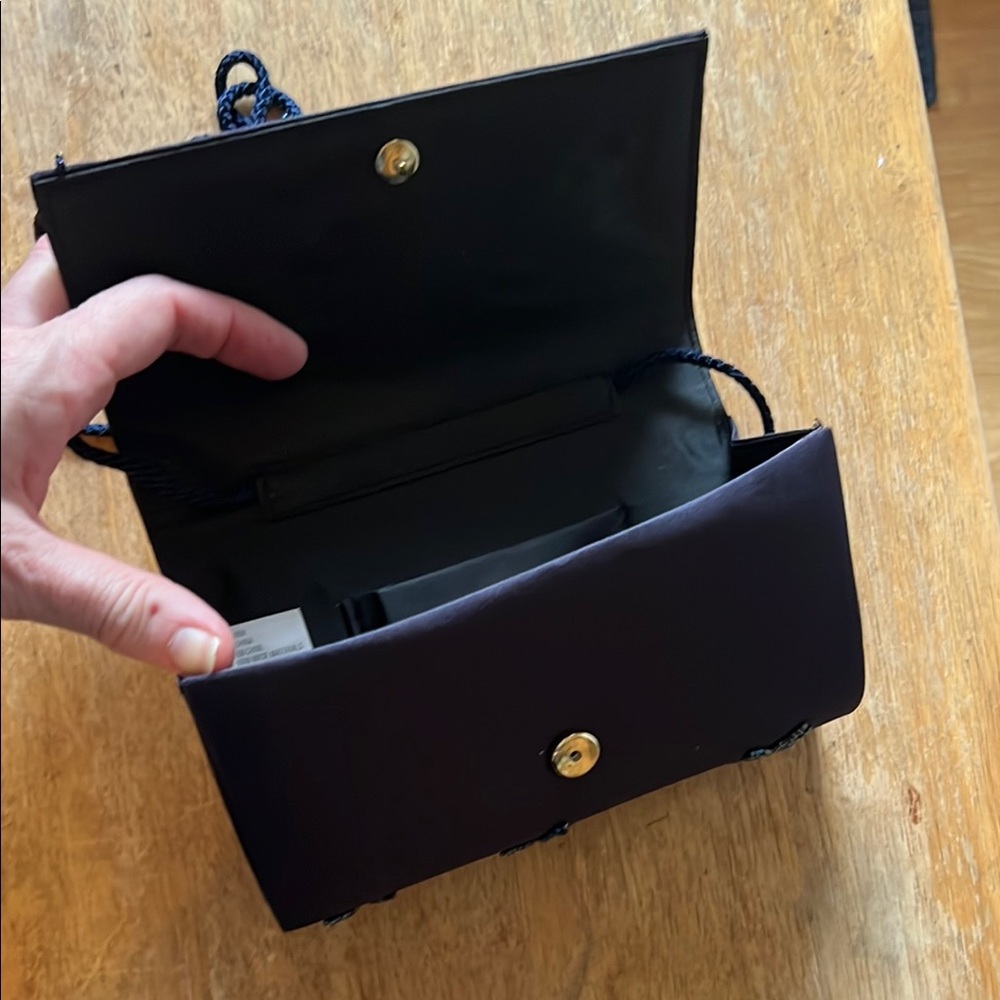 Elegant Navy Blue Beaded Clutch - Picture 2 of 4